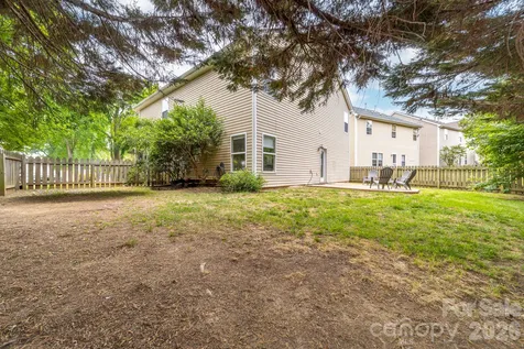 1525 Ladora Drive Charlotte NC 28262