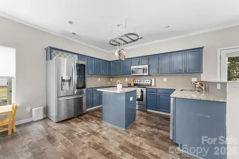 1525 Ladora Drive Charlotte NC 28262