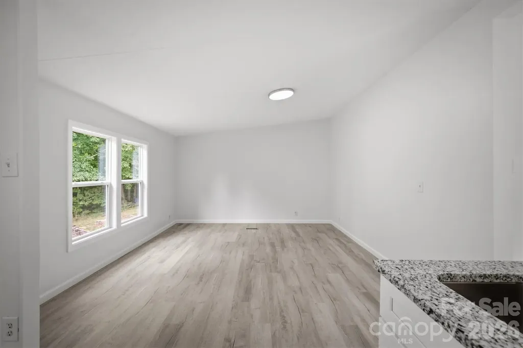 2688 Kite Drive Lenoir NC 28645