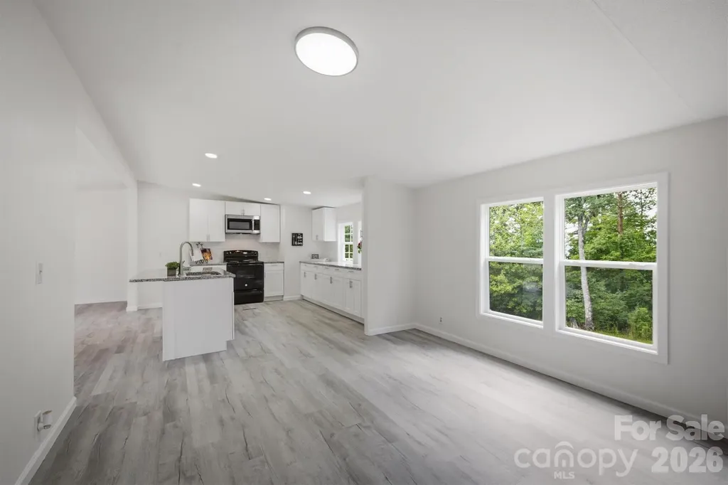 2688 Kite Drive Lenoir NC 28645