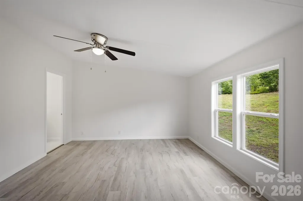 2688 Kite Drive Lenoir NC 28645