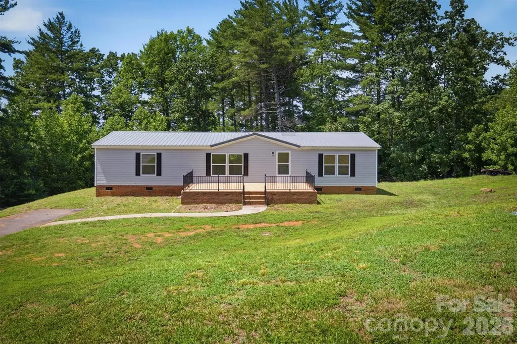 2688 Kite Drive Lenoir NC 28645