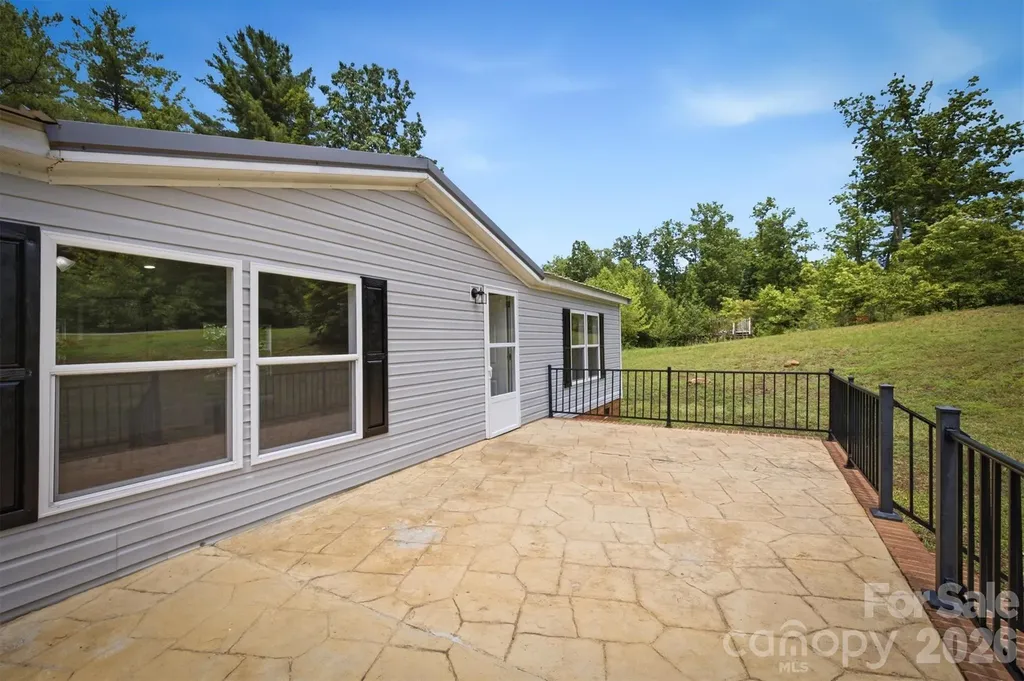 2688 Kite Drive Lenoir NC 28645