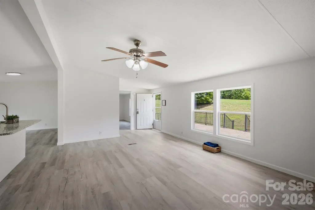 2688 Kite Drive Lenoir NC 28645