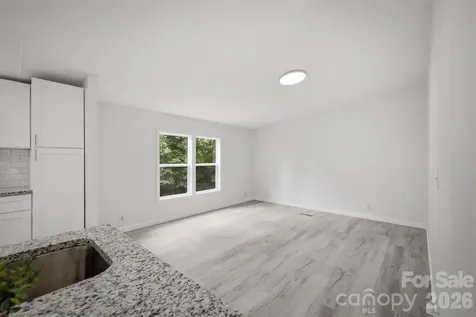 2688 Kite Drive Lenoir NC 28645