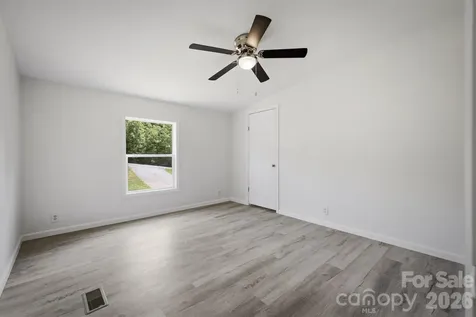 2688 Kite Drive Lenoir NC 28645