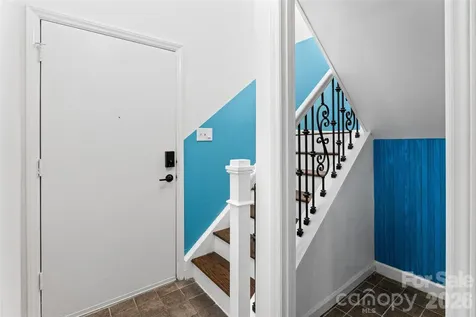6100 Honeysuckle Lane Charlotte NC 28212