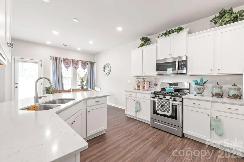 15308 Lake Ridge Road Charlotte NC 28278