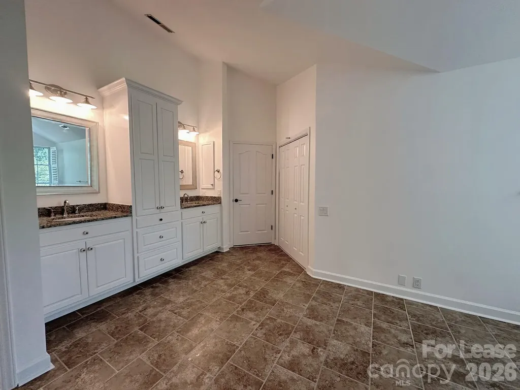 1957 Dugan Drive Charlotte NC 28270