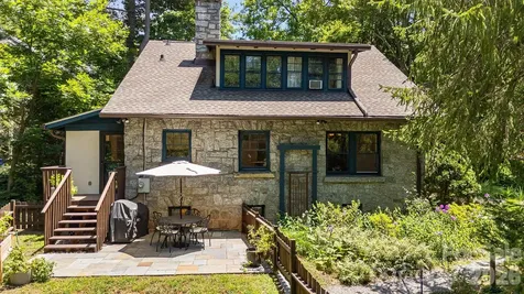 25 Saint Dunstans Circle Asheville NC 28803
