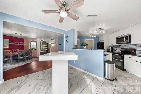 191 Old Carriage Road Clover SC 29710