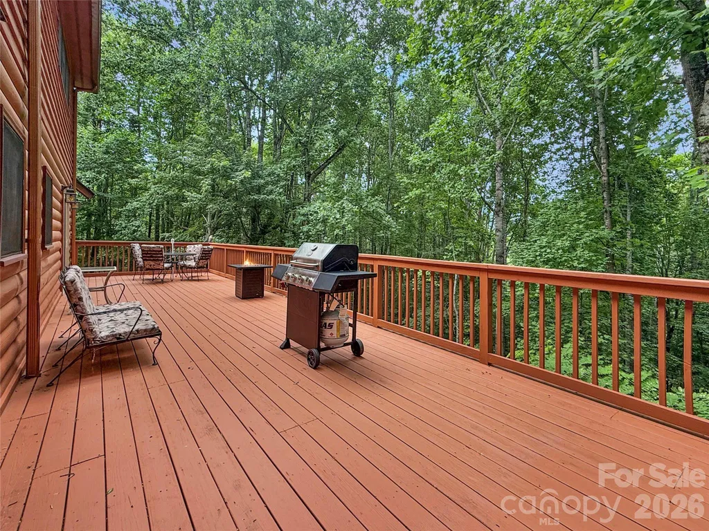 321 Grays Shadow Lane Banner Elk NC 28604