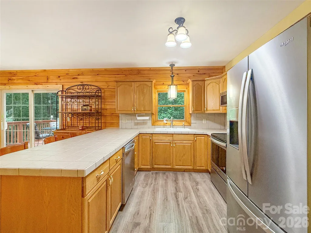 321 Grays Shadow Lane Banner Elk NC 28604