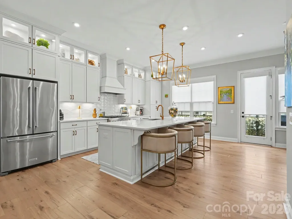 2523 Deacon Avenue Charlotte NC 28204