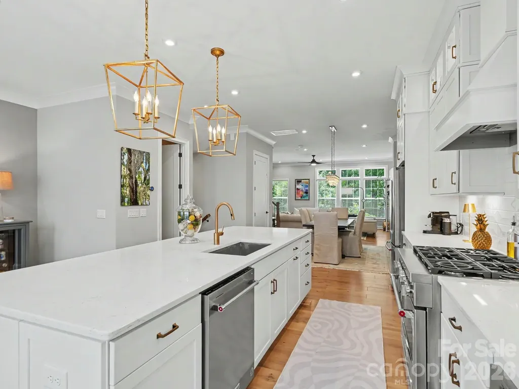 2523 Deacon Avenue Charlotte NC 28204