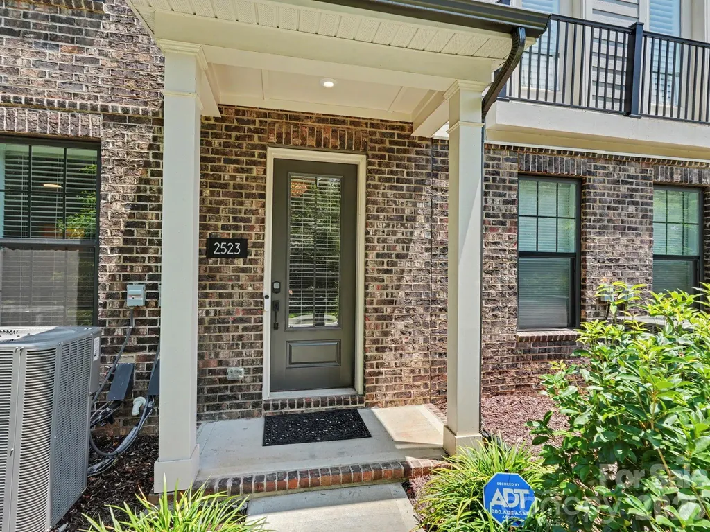 2523 Deacon Avenue Charlotte NC 28204