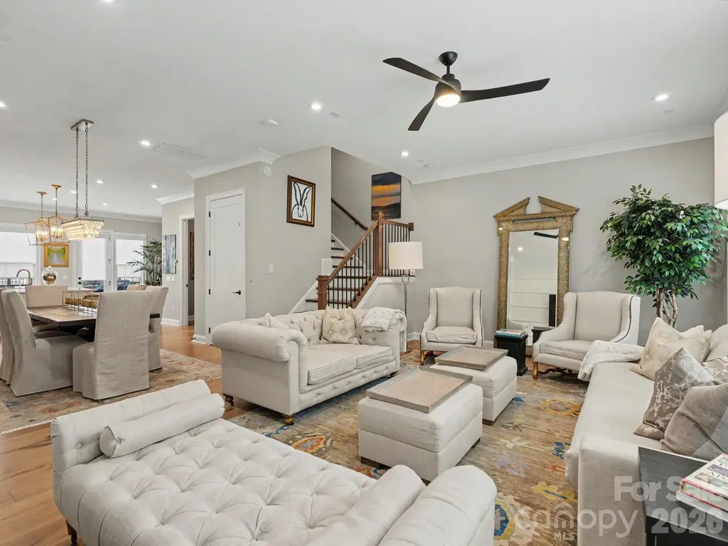 2523 Deacon Avenue Charlotte NC 28204