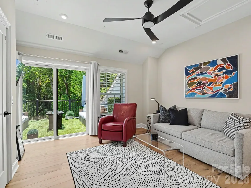 2523 Deacon Avenue Charlotte NC 28204