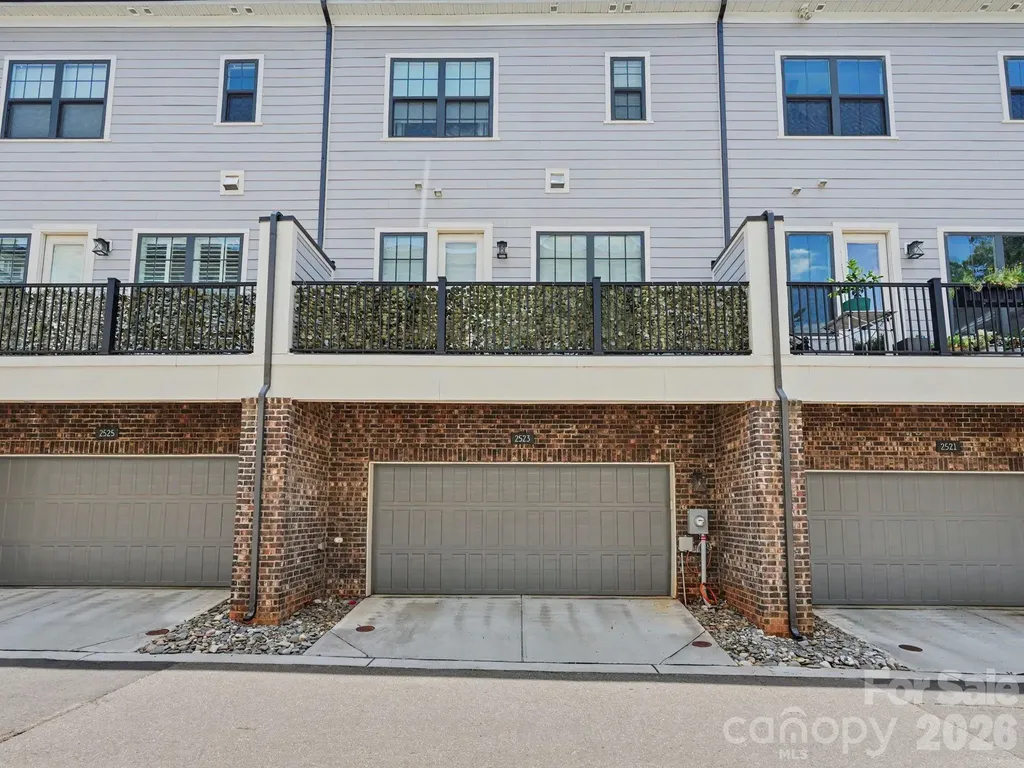 2523 Deacon Avenue Charlotte NC 28204