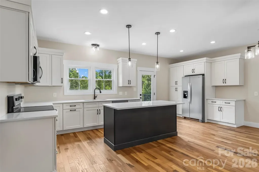 2456 Saratoga Run Morganton NC 28655