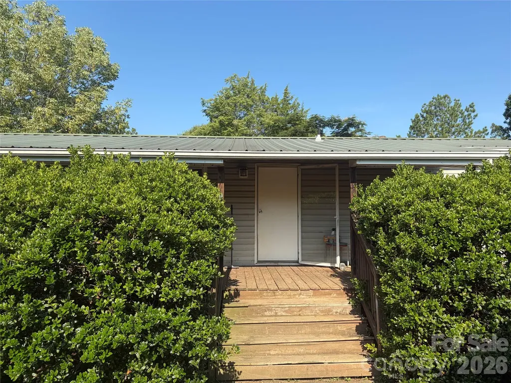 6006 Vanderhorst Drive Concord NC 28205