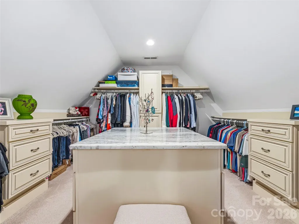 15 Patton Circle Asheville NC 28804