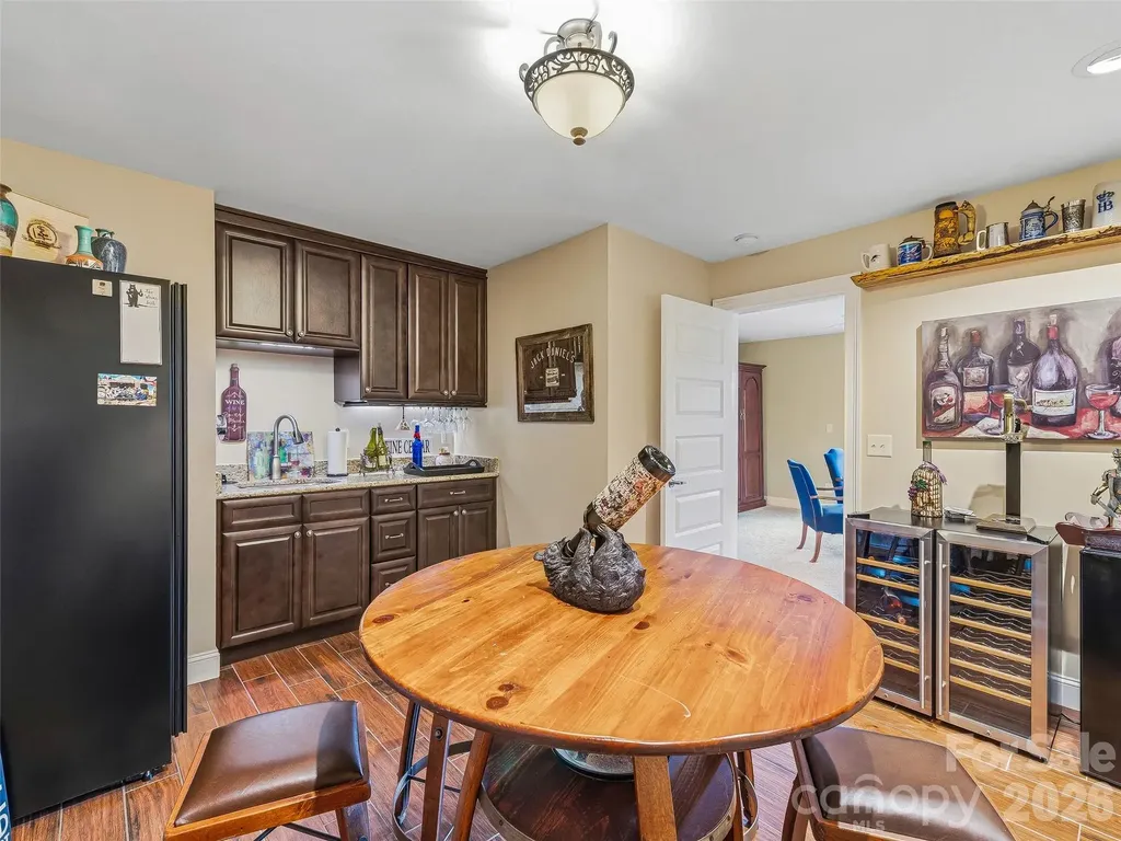 15 Patton Circle Asheville NC 28804