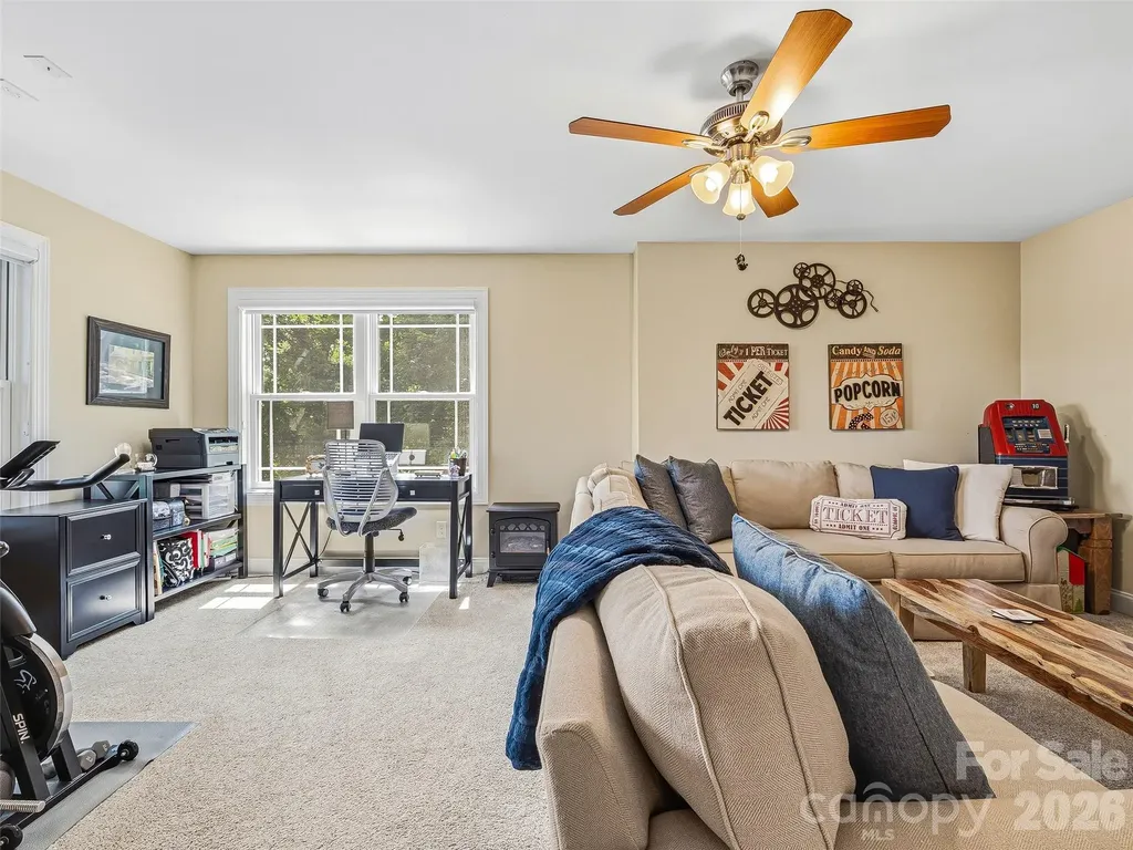 15 Patton Circle Asheville NC 28804