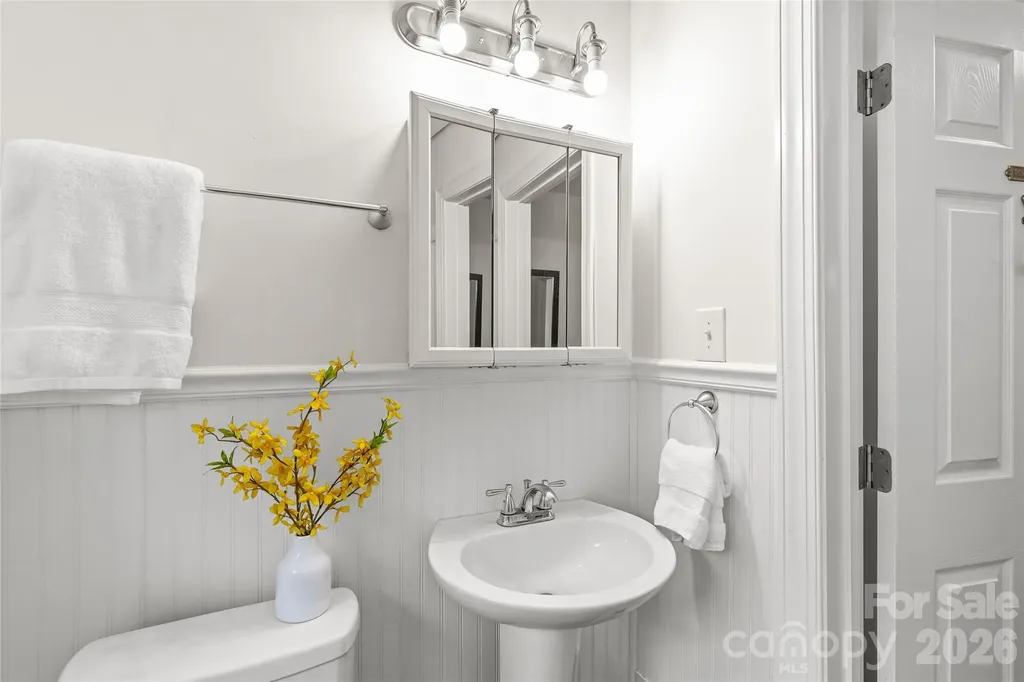 3443 Airlie Street Charlotte NC 28205