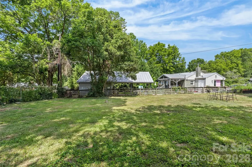 3443 Airlie Street Charlotte NC 28205
