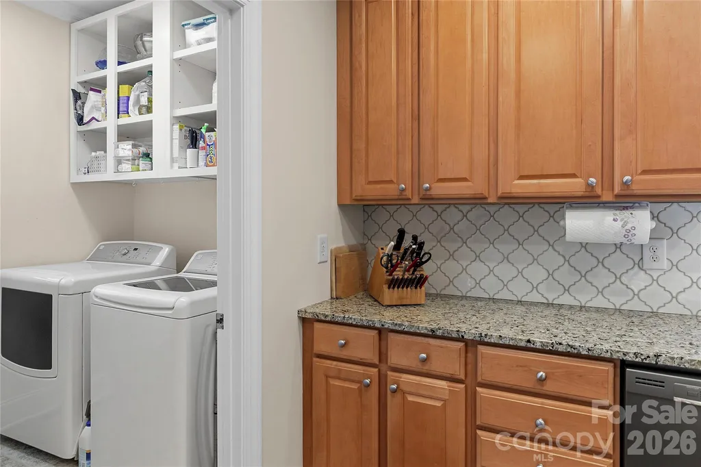1869 Curraghmore Road Clemmons NC 27012