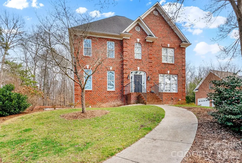 1869 Curraghmore Road Clemmons NC 27012
