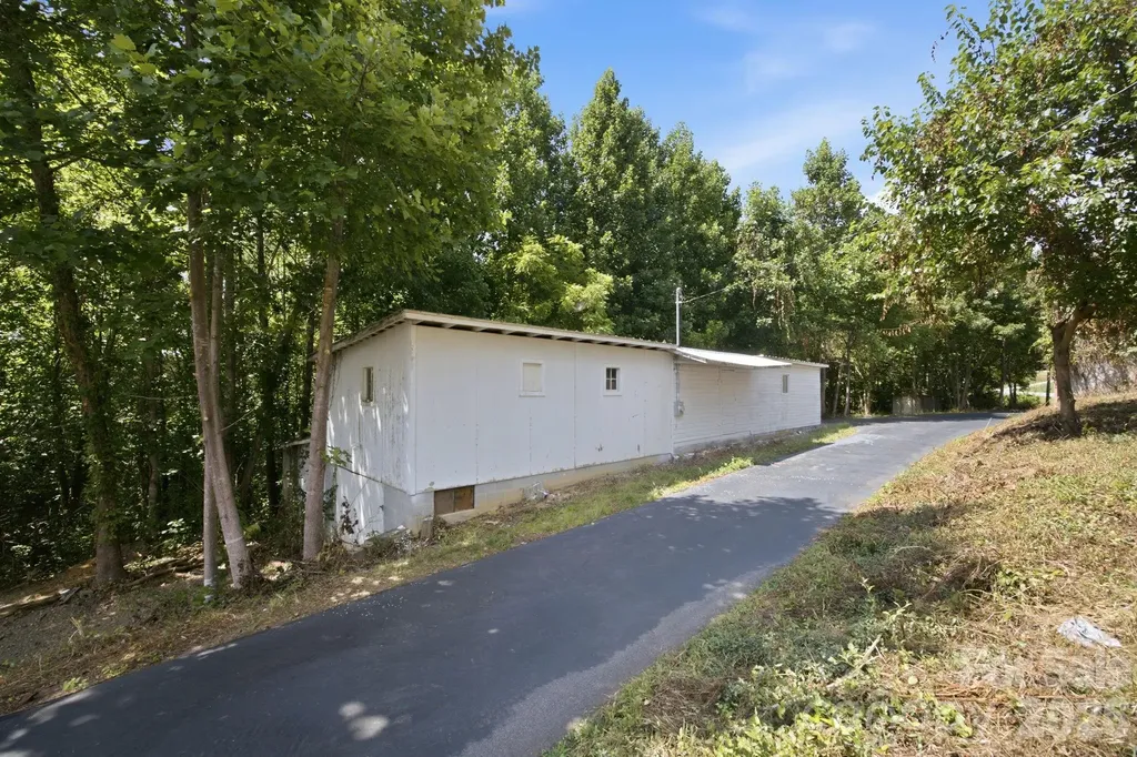 661 Lenoir Road Morganton NC 28655