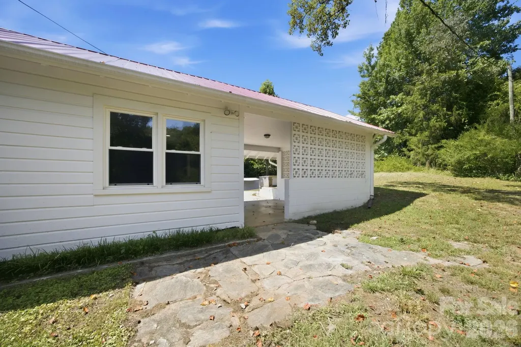 661 Lenoir Road Morganton NC 28655