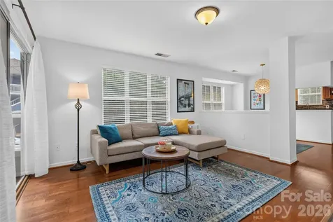417 Olmsted Park Place Charlotte NC 28203