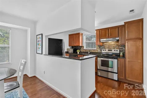 417 Olmsted Park Place Charlotte NC 28203