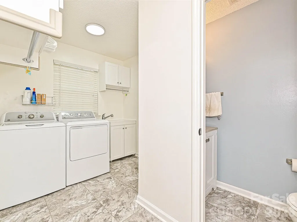 13518 Krislyn Woods Place Charlotte NC 28278