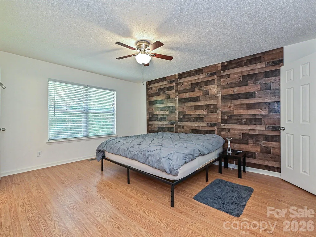 13518 Krislyn Woods Place Charlotte NC 28278