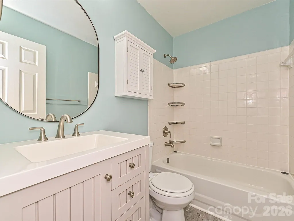 13518 Krislyn Woods Place Charlotte NC 28278