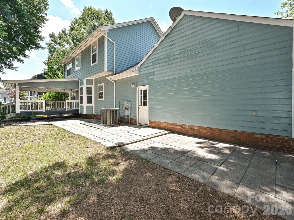 13518 Krislyn Woods Place Charlotte NC 28278