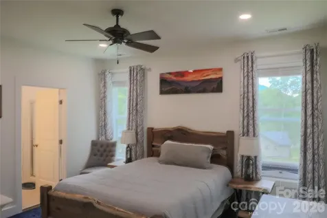 611 Twinbrook Lane Maggie Valley NC 28751