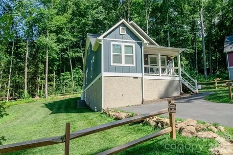 611 Twinbrook Lane Maggie Valley NC 28751