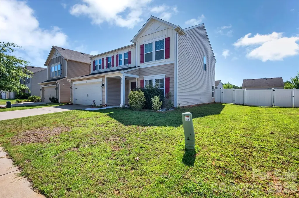 4526 Carnation Court Charlotte NC 28269