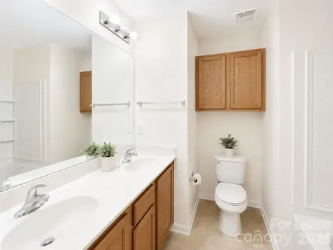 11117 Saintsbury Place Charlotte NC 28270