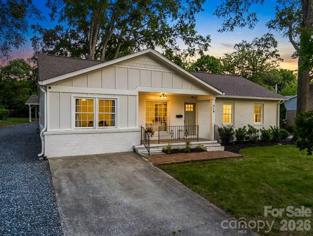319 Arlington Street Forest City NC 28048