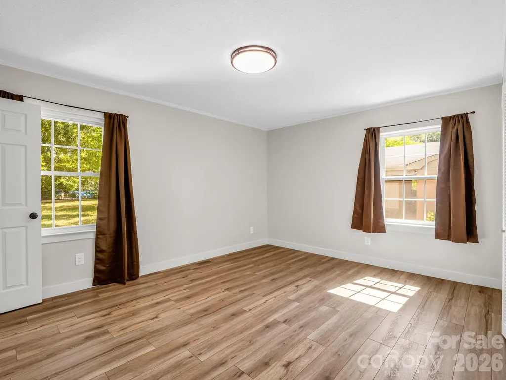 319 Arlington Street Forest City NC 28048