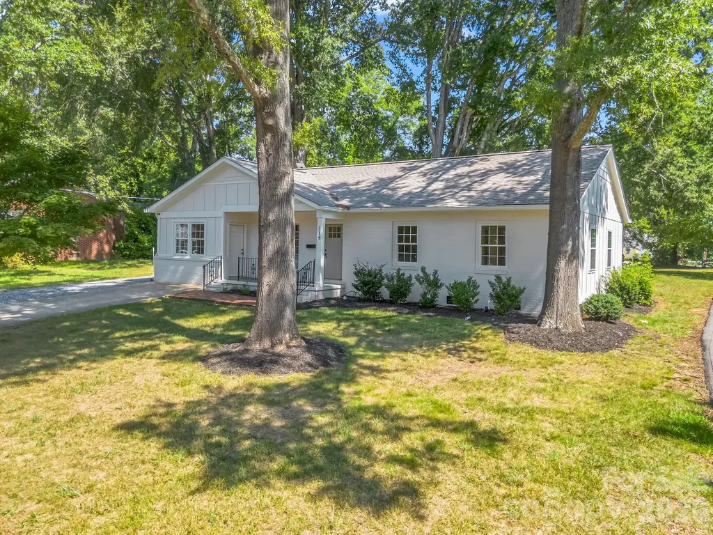 319 Arlington Street Forest City NC 28048