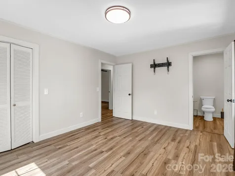 319 Arlington Street Forest City NC 28048