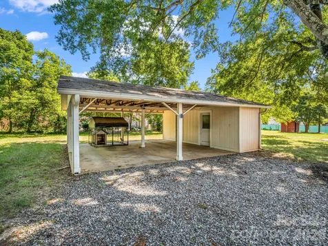 319 Arlington Street Forest City NC 28048