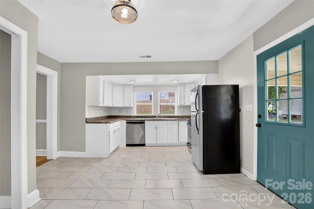 384 Grace Avenue NW Concord NC 28027